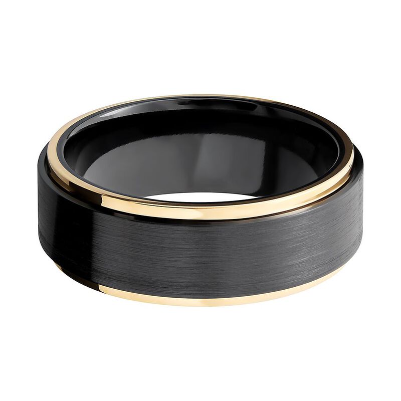 Men&rsquo;s Wedding Band with 14K Yellow Gold in Black Zirconia, 8mm