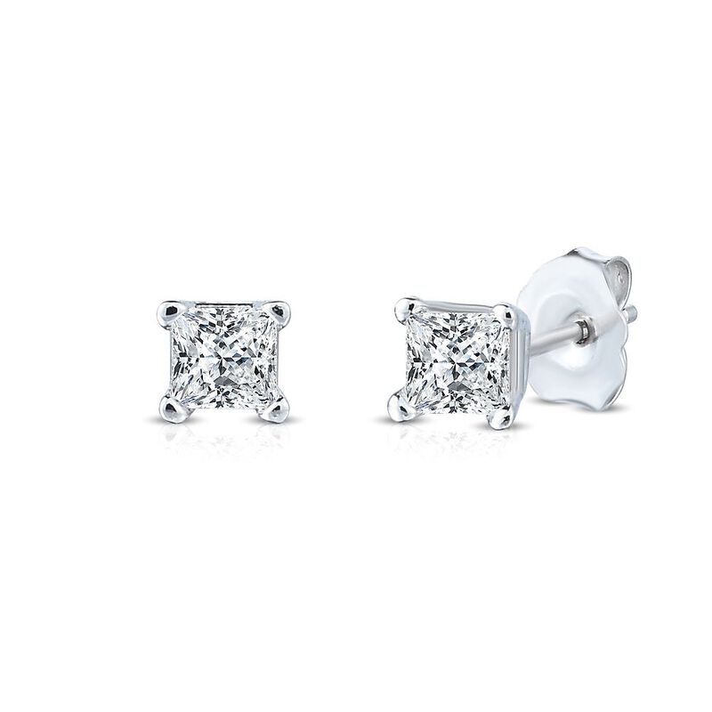 Diamond Stud Earrings &#40; 1/7 ct. tw.&#41;