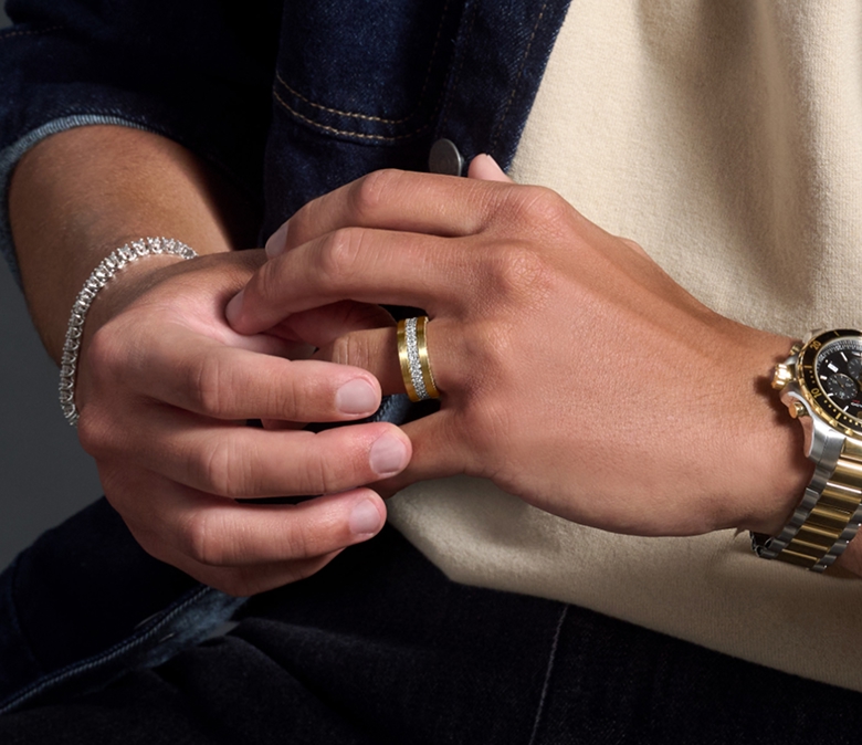 Men&rsquo;s engagement rings from Helzberg