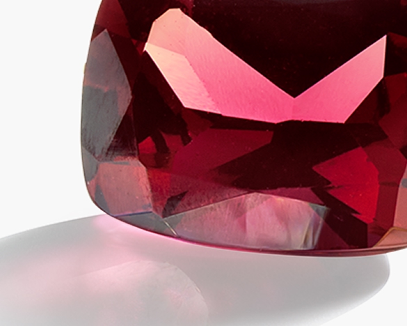 loose ruby gemstone