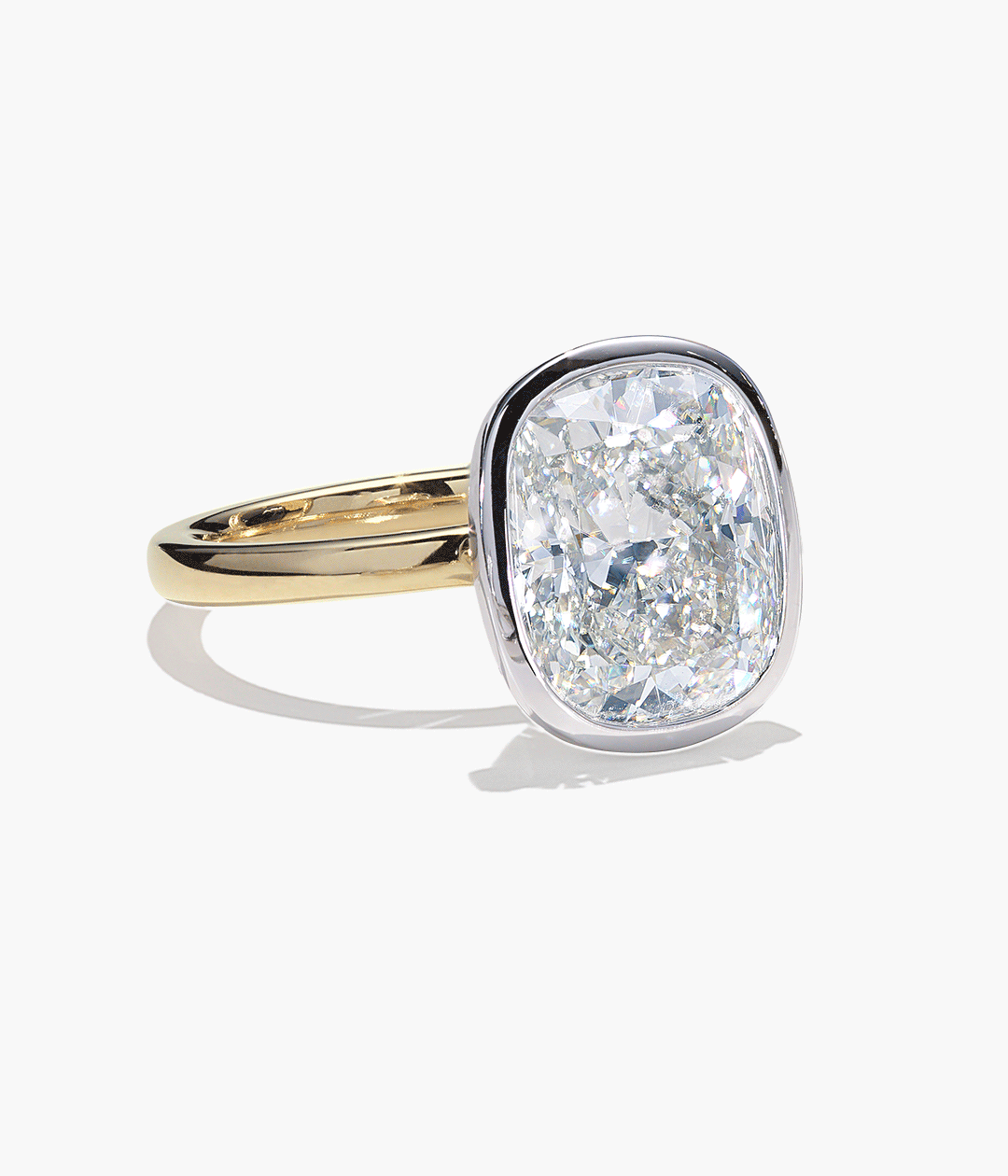 GIF showing several different types of engagement ring styles.