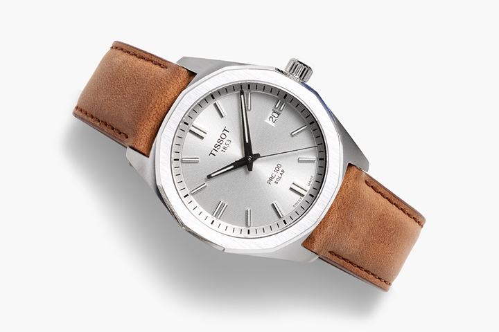 Everyday & high-tech atches