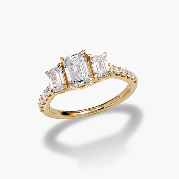 Three-stone engagement rings